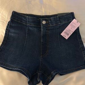 Wild fable Womens jean shorts size 2/ 26” waist. NWT, make me and offer!